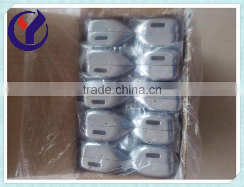 Steel shuttle for quilting embroidery machine