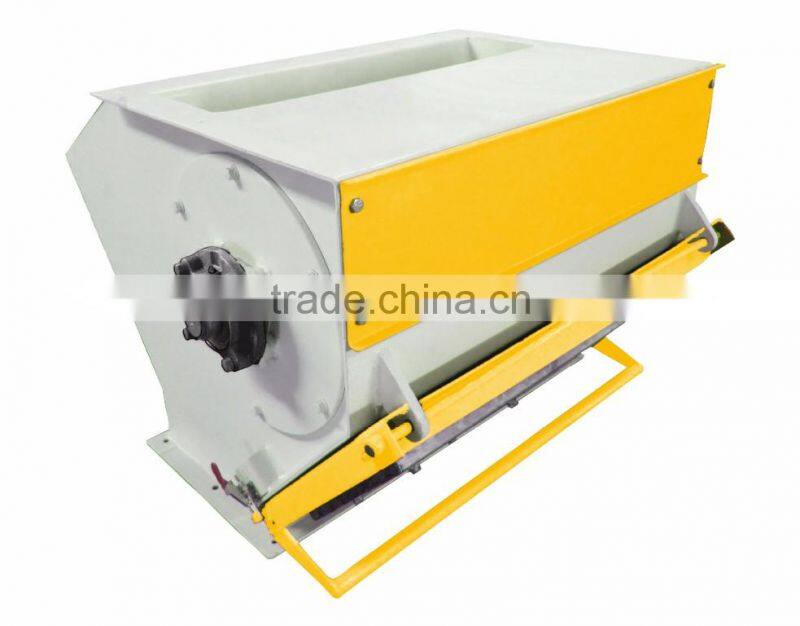 China manufacturer new type belt vibrating feeder for animal feeds