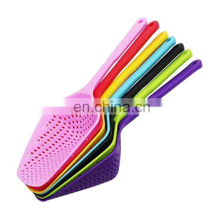 Hot Sale Kitchen Colander Shovel Strainers Spoon Scoop Colander