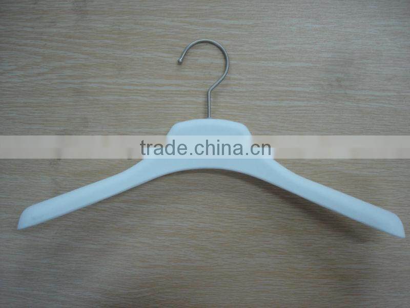 YT velvet clothes hanger velvet flocked hanger with metal logo