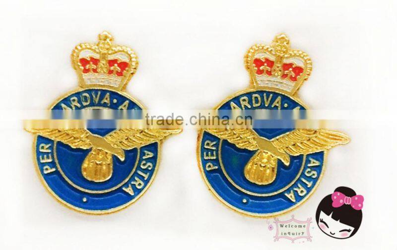 Custom lapel pin badge flag blue red and green dog tags