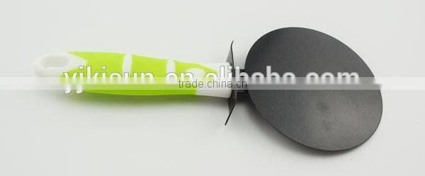 Colorful kitchen utensil stainless steel coating pizza cutter pizza slicer