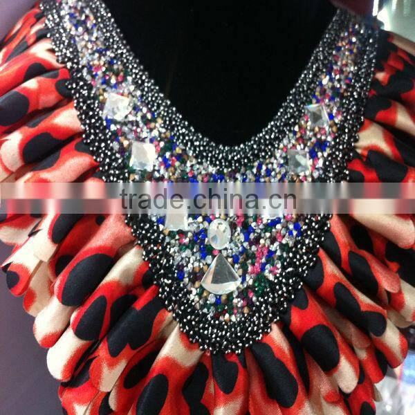 2014 new hot fix woman beaded collar necklace