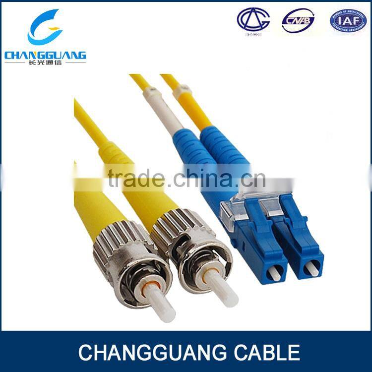 PU/UPC/APC types SM/MM outdoor fiber patch cord