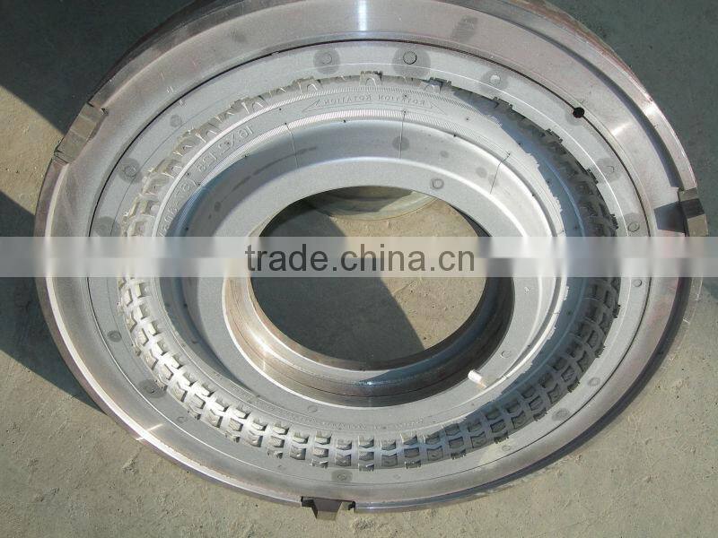 Two piece bias tyre mould maker--Plastsea