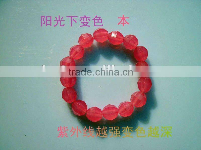 New design!! 12mm Crystal uv bead bracelet.Glow bead bracelrt.