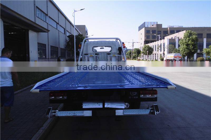 Dongfeng RHD 4TON road wrecker truck
