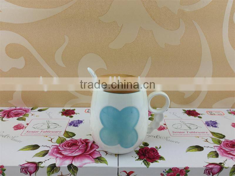 color inside simple design ceramic coffee mug with spoon