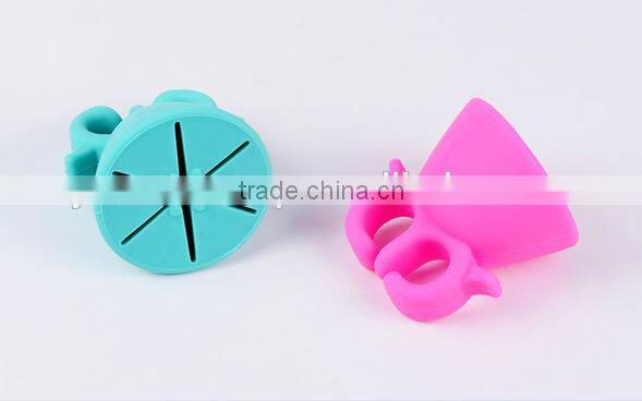 Popular soft silicone nail art tools finger cots holder