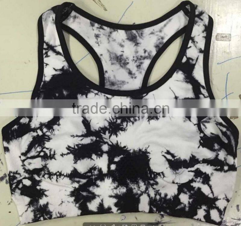 Women's seamless yoga bra with bandhnu