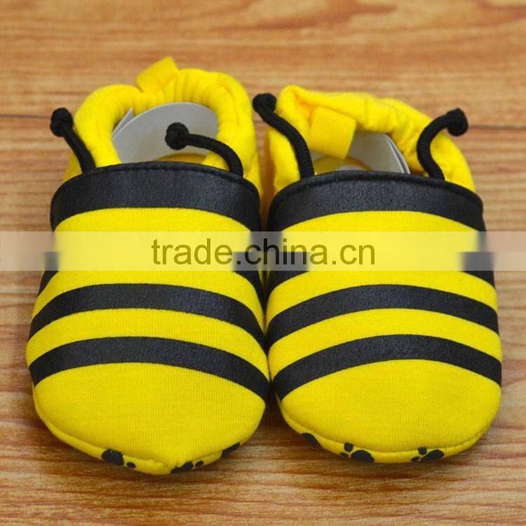 Bee Style Printed Cotton Baby Footwear