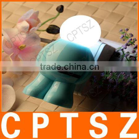 Mini Astronauts Automatic Optical Control Wall Lamp LED Night Light Lamp/Barrier Free astronaut 110-220V/1W light control 2 colo