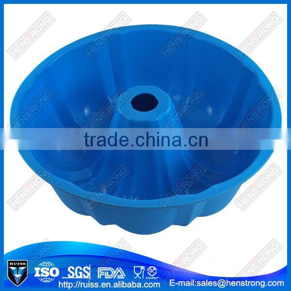 Hollow cake silicone mold for microwave and oven