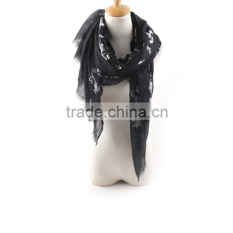 Charm Elegant Flower Embroideried Cotton Hijab Scarf Women