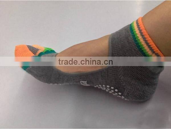 Amazon Supplier Non Slip Full Toe Women Cotton Pilates Strong Grip Non Slid Yoga Socks
