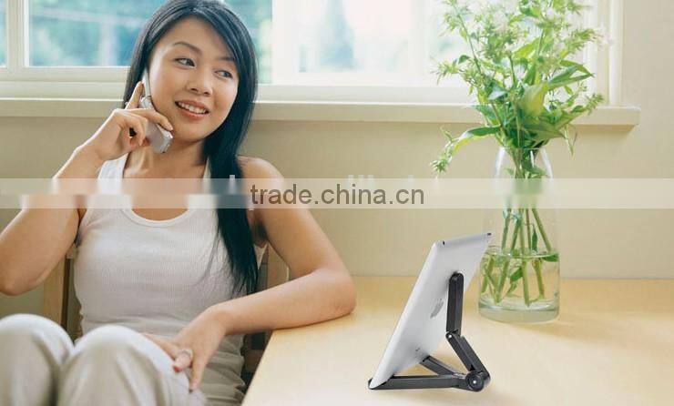 2015 hot selling Windshield 360 Universal Portable Tablet PC Stands Car Holder