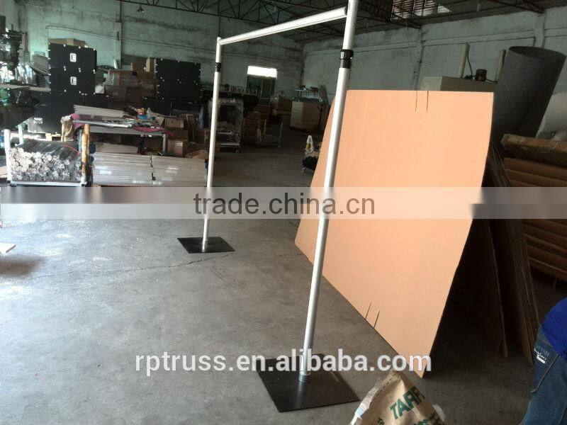 Portable aluminum pipe and drape for ball