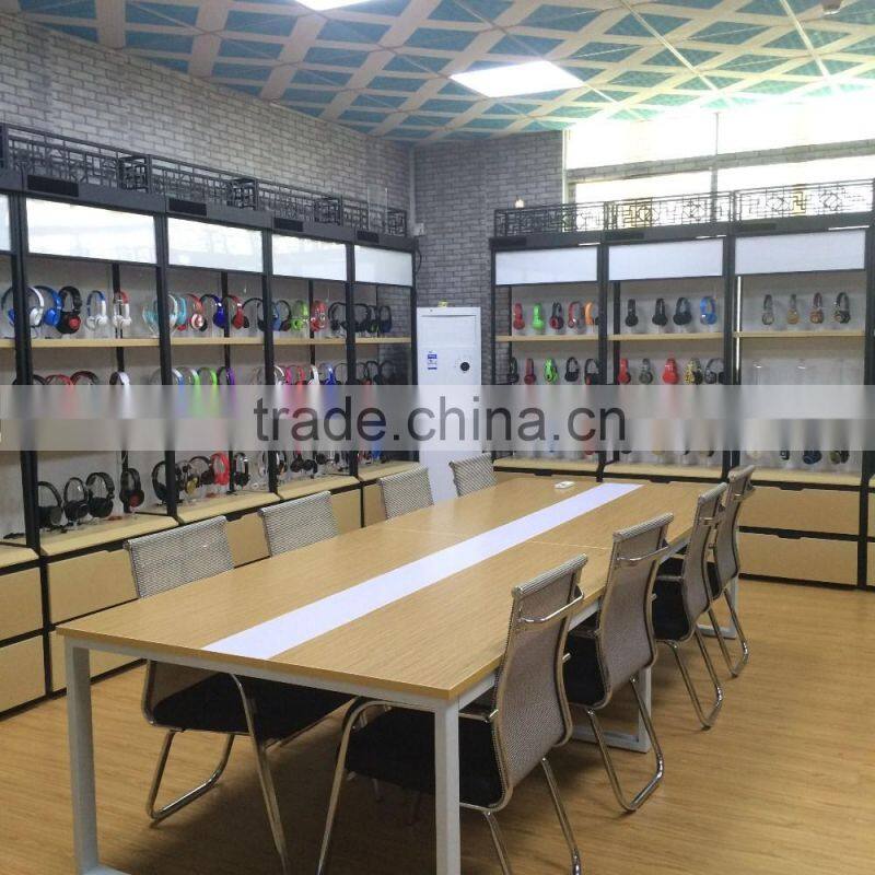 Free sample wood earphones in ear stereo with good sound earpiece