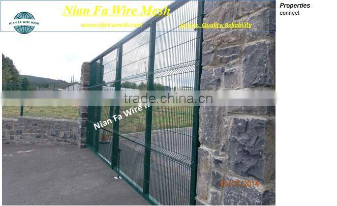 folding welded barrier fence with barbed wire