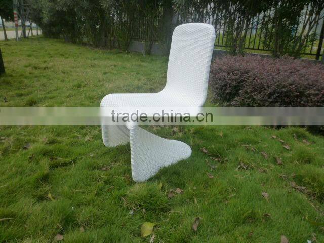 2072C modern luxury round rattan dining chair