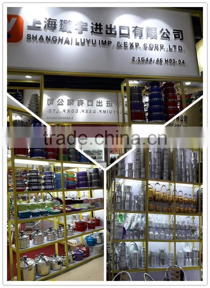 Aluminum non-stick cookware set