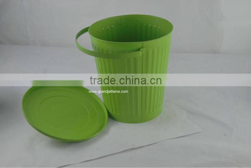 garden hose big green metal with lid bin