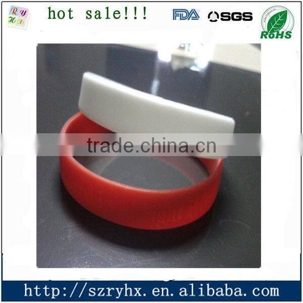 Plain silicone one direction hand band