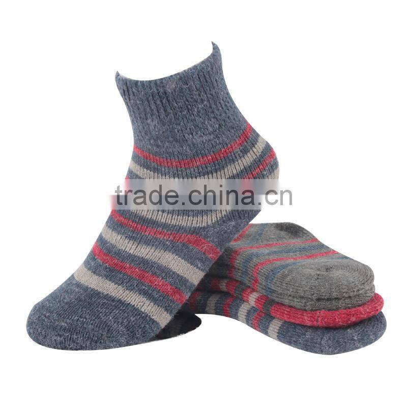 custom logo colored travel argyle sock