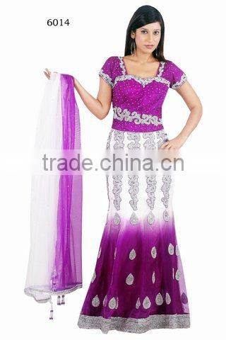 Designer Net Lehengas