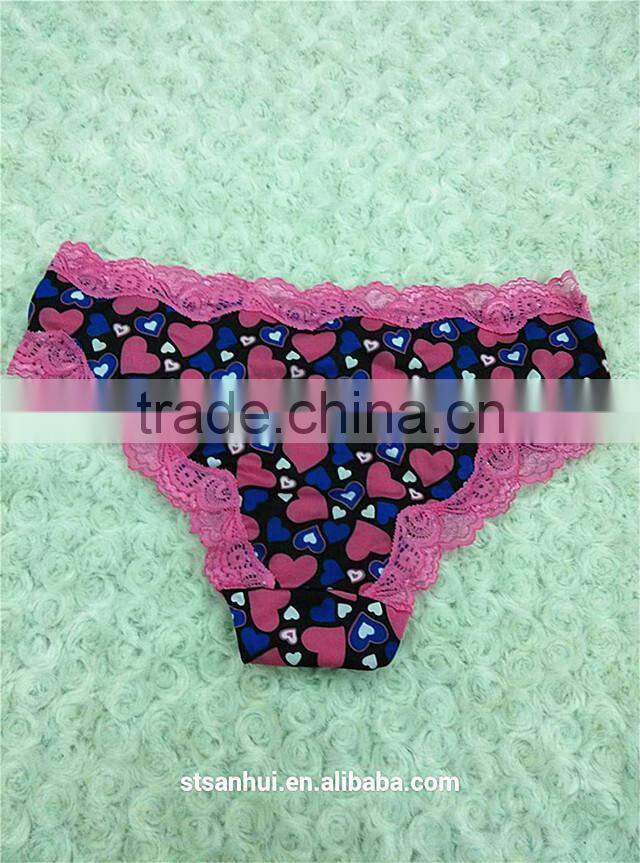 2017 sexy pictures of sexy women wearing sexy panties with fancy dot printed and lace trim