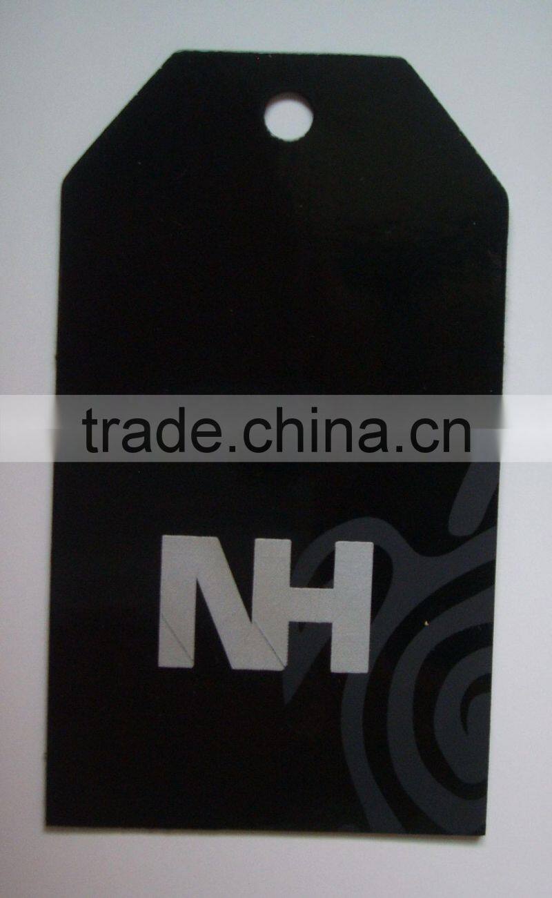 Customized swing tag