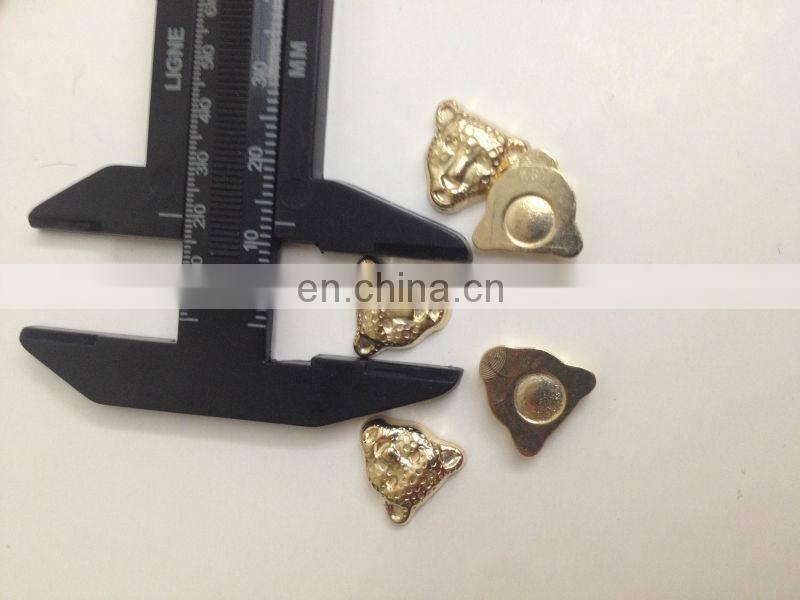hot sell punk ccb skull studs glue on clothing bags garment accessories