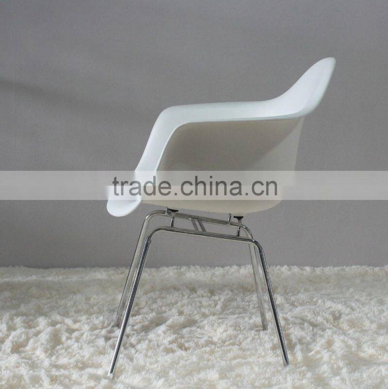 Hot sale Replica Side dining room armChair DAR