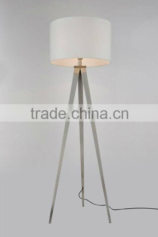 Modern black /white standing floor lamps /Unique floor light/decorative tripod floor lamp