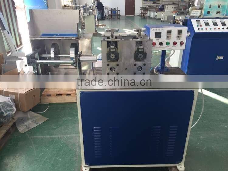 Double wheel traction motor double disc cutting machine