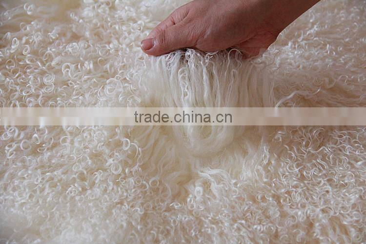 White Color Mongolian Sheep Fur Skin / Long Haired Sheep Fur Skin