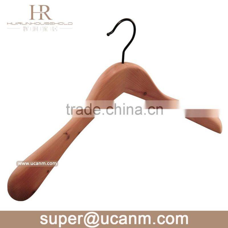 HRW-8303P flat cedar wood hanger with round bar