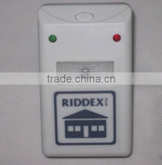 2016 hot sale ultrasonic repeller electronic pest repellent for mouse/Cockroach mosquito flies