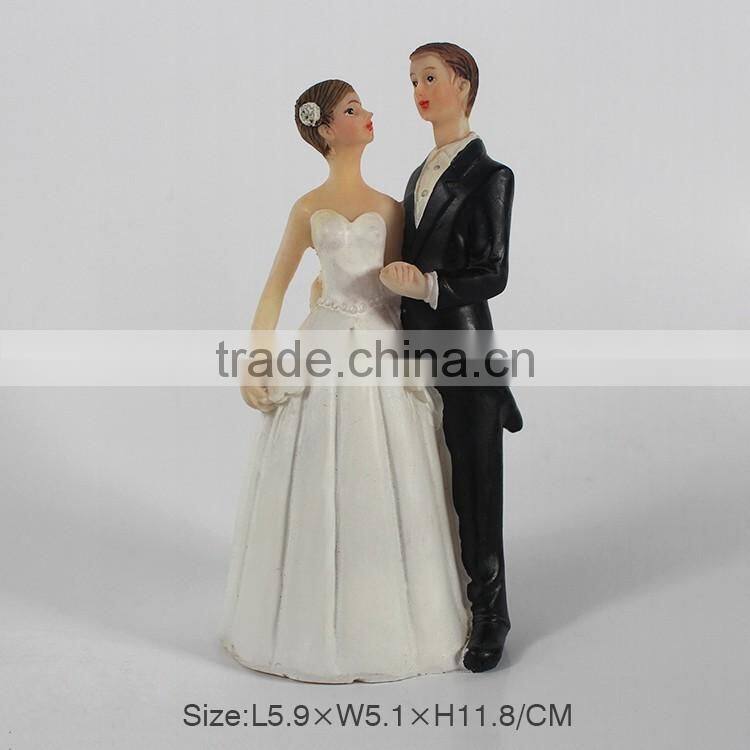 2016 decorate polyresin wedding figurine for wedding souvenir