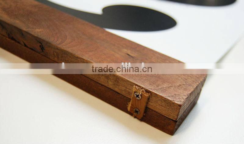 High Quality Customization Printing Poster with Vintage Wooden Poster Clip