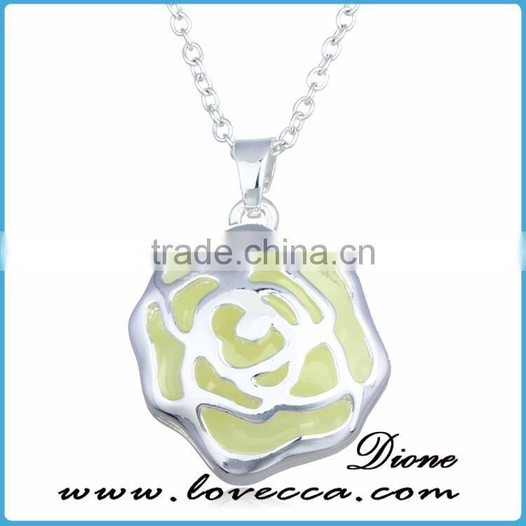 Magic Round Fairy Locket Glowing In The Dark Pendant Necklace Gift Luminous Vintage Necklaces