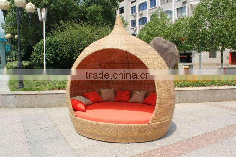 All Weather Wicker Garden Furniture Round Sun Lounge With Canopy