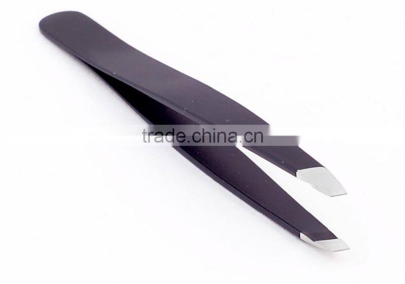 Slanted Tweezers