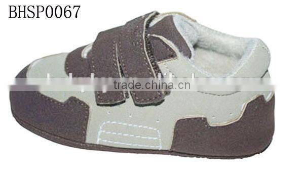 Hot sale brown leopard wholesale baby shoes ornament