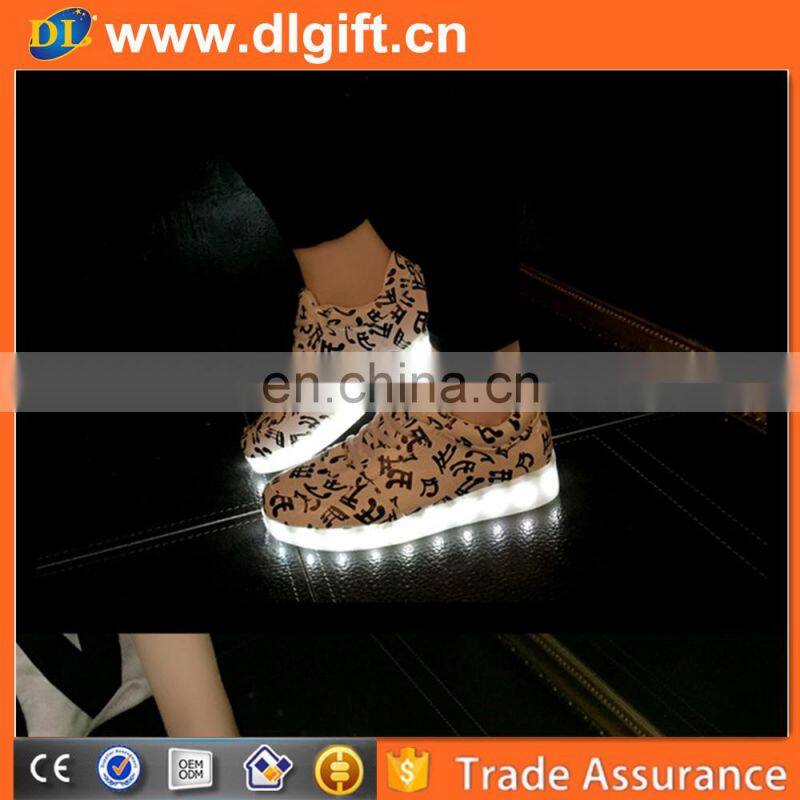 Night event popular customized led light rechargable reflective shoes