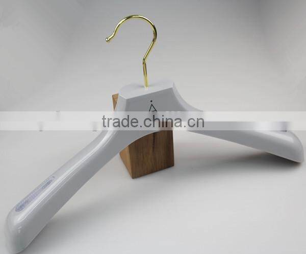 FP-865 Rubber coated plastic jacket hanger with logo