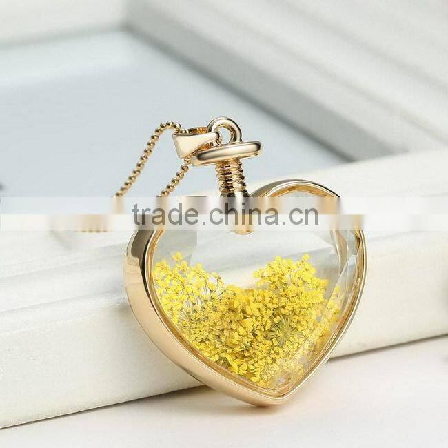 DIY Crystal glass heart locket necklace with chrysanthemum