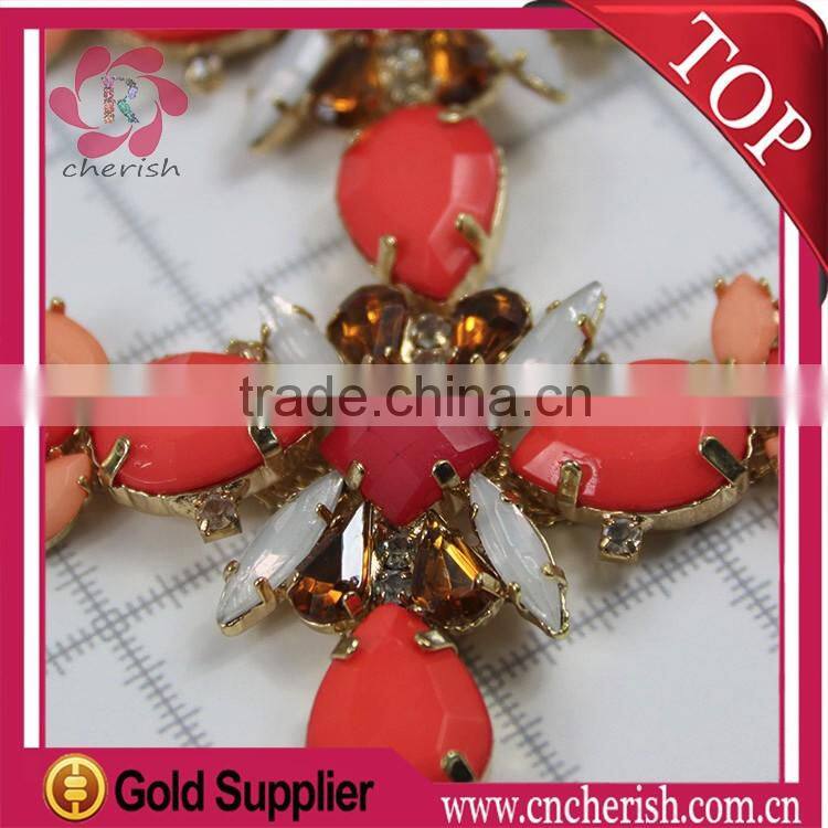 China Wholesale Fashion Gold Plated T Shape Colorful Rhinestone Chains Crystals Sandal Shoes Ornaments