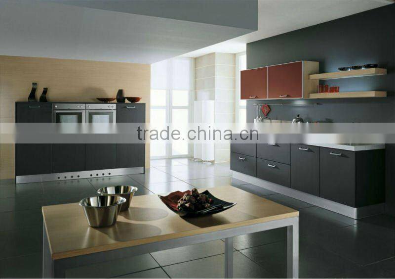 Timber veneer kitchen cabinet handle free design