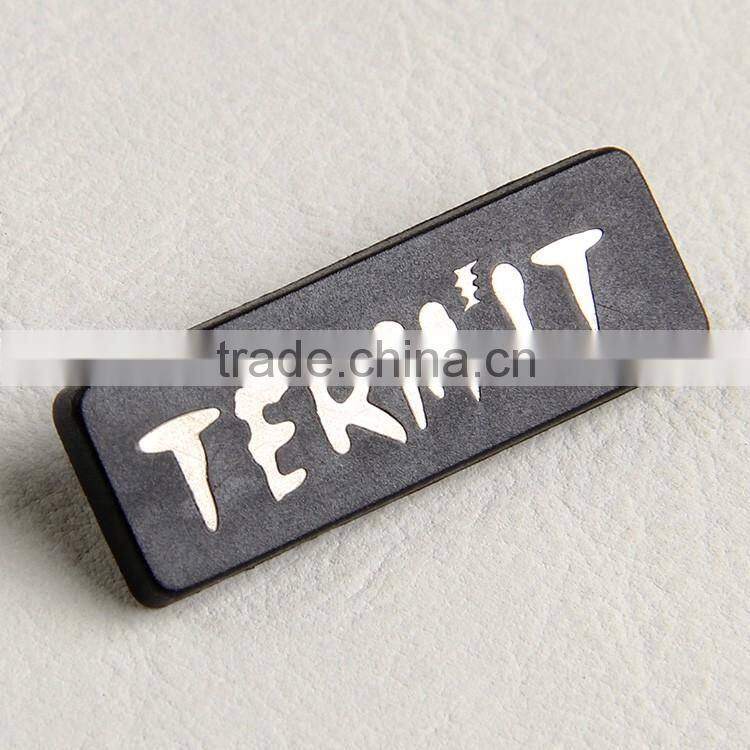 Embossed PVC rubber with 3D metal logo labels for clothing jeans shoes bags